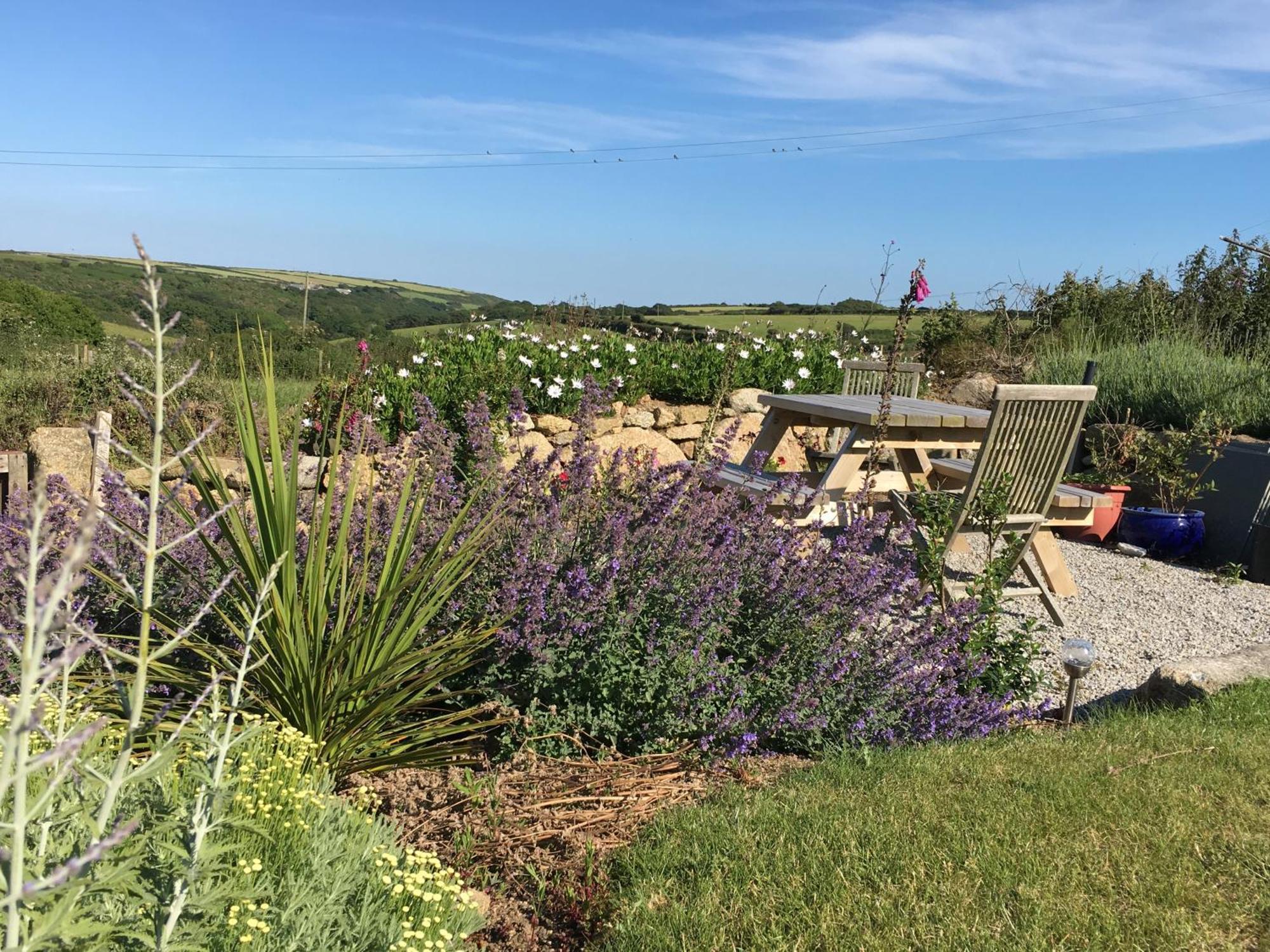 Trengothal Barn Apartment Porthcurno Exterior photo