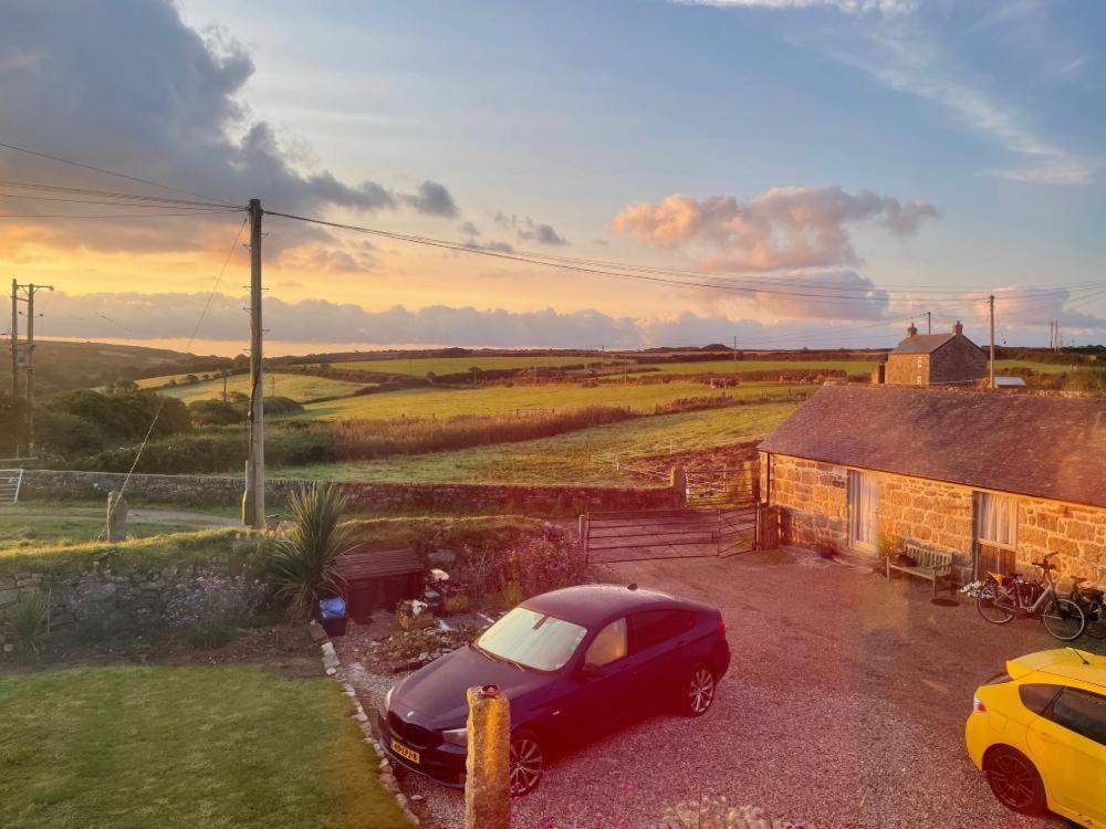 Trengothal Barn Apartment Porthcurno Exterior photo