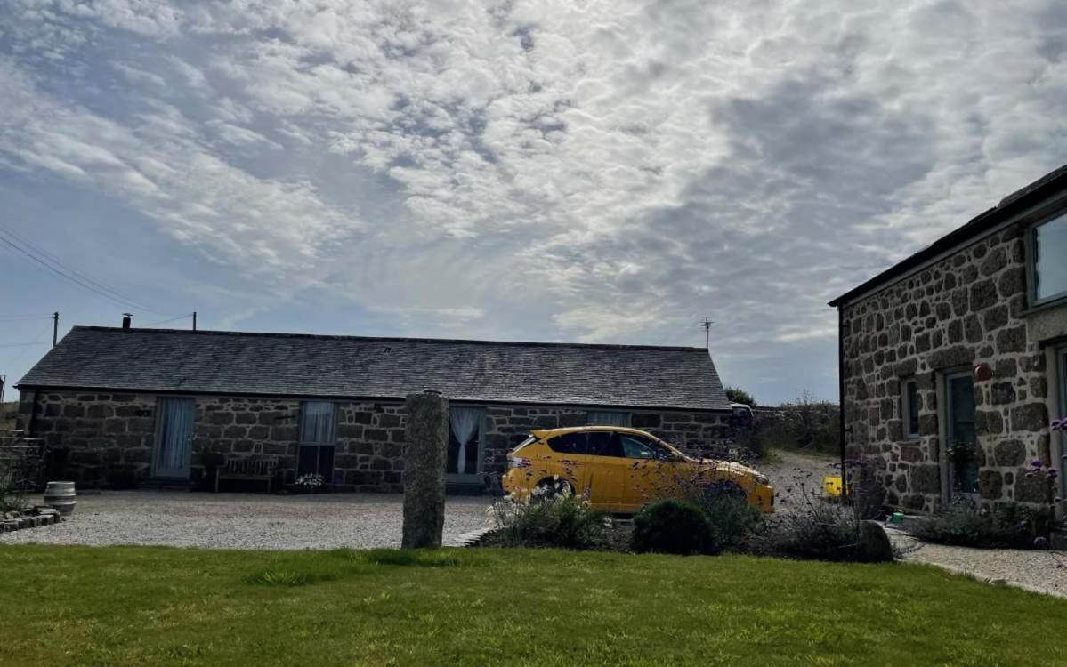 Trengothal Barn Apartment Porthcurno Exterior photo